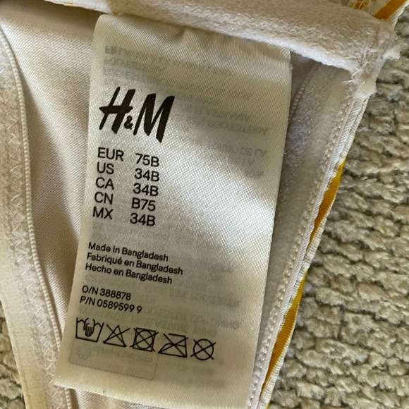 H&M Bikini Top and Bottoms - Picture 4 of 4